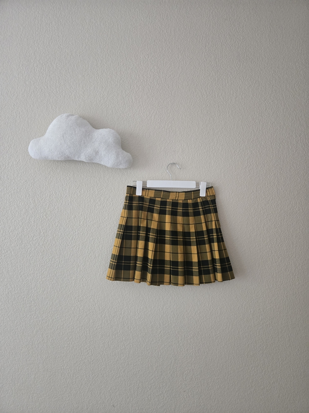 Love Tree M Mustard Yellow Black Plaid Pleated Mini Skirt Y2K Preppy